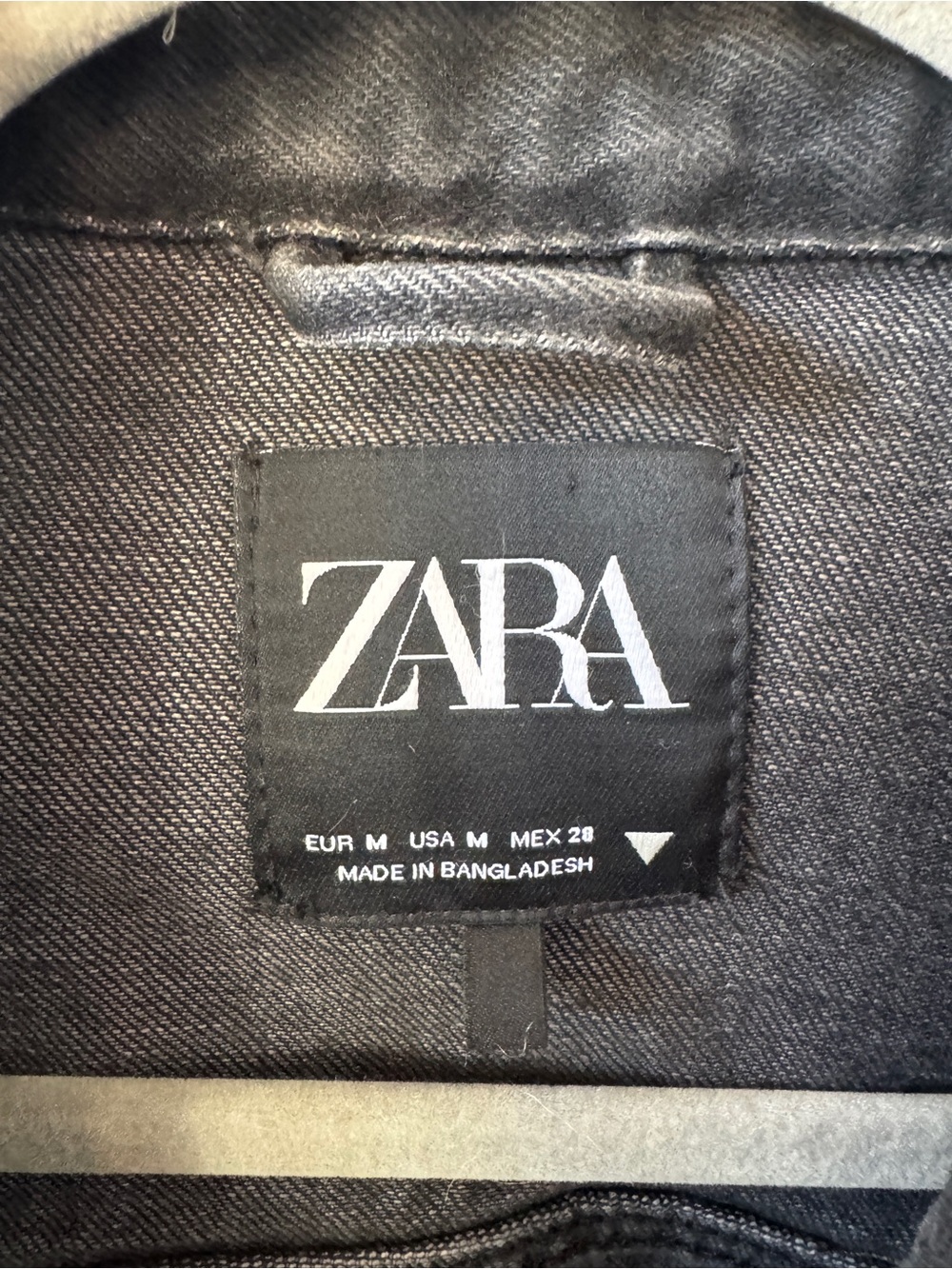 Zara Black Denim Jacket
Size Medium - Picture 3 of 7